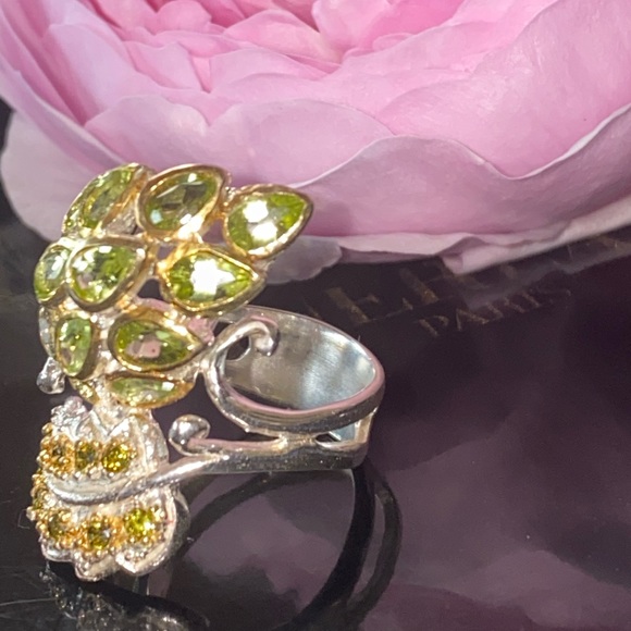 Healing Genuine Peridot Ring - Picture 6 of 9